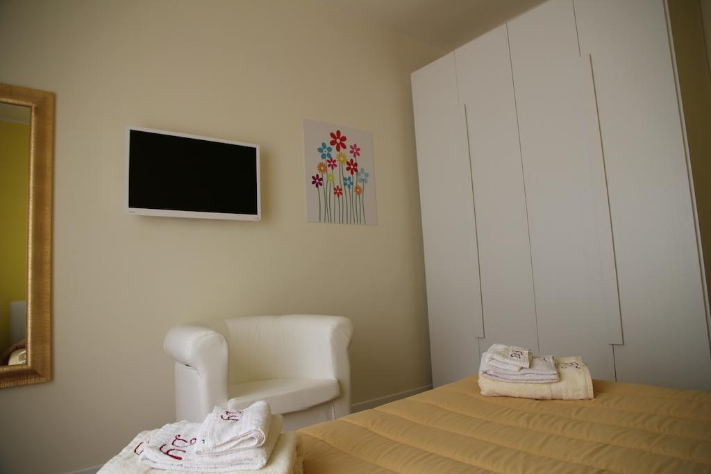 Domus Yenne Suites Cagliari Eksteriør bilde