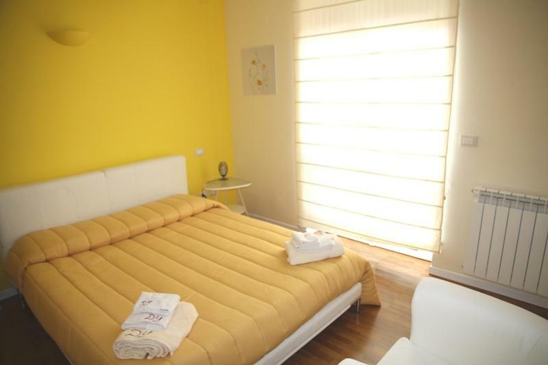 Domus Yenne Suites Cagliari Eksteriør bilde